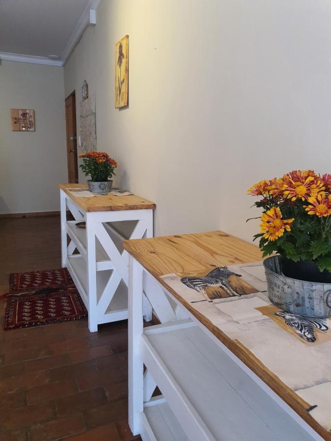 Birchway'S Backpackers Hostel Pretoria Bagian luar foto