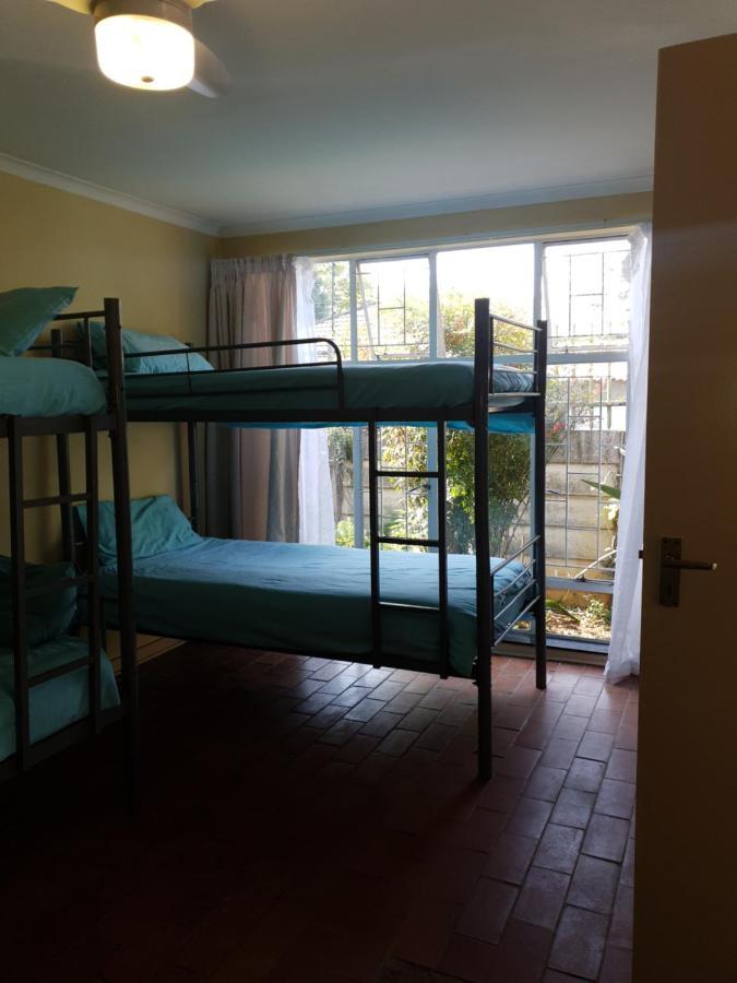 Birchway'S Backpackers Hostel Pretoria Bagian luar foto