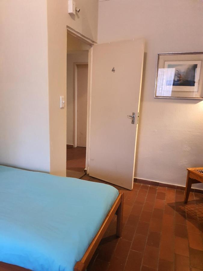 Birchway'S Backpackers Hostel Pretoria Bagian luar foto